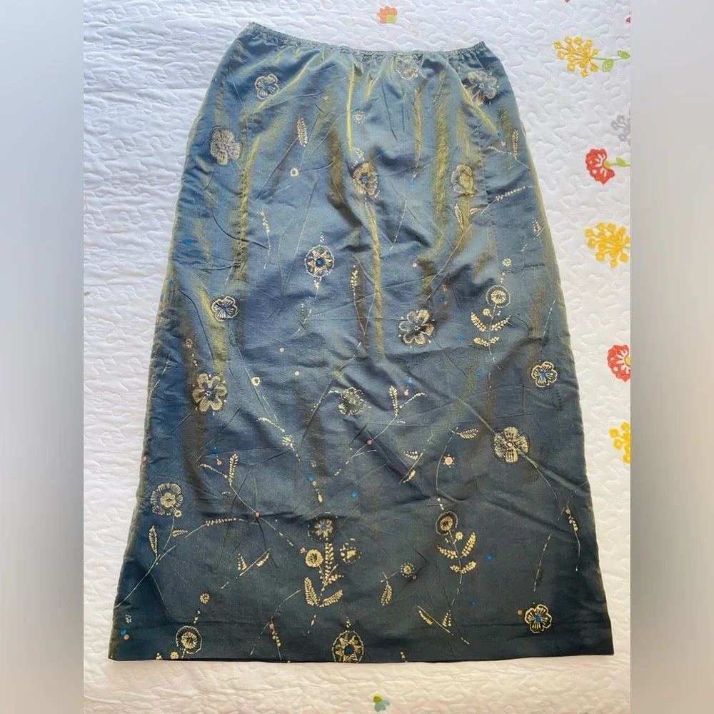 Vintage OILILY iridescent floral a-line midi skirt size/M - Picture 1 of 9